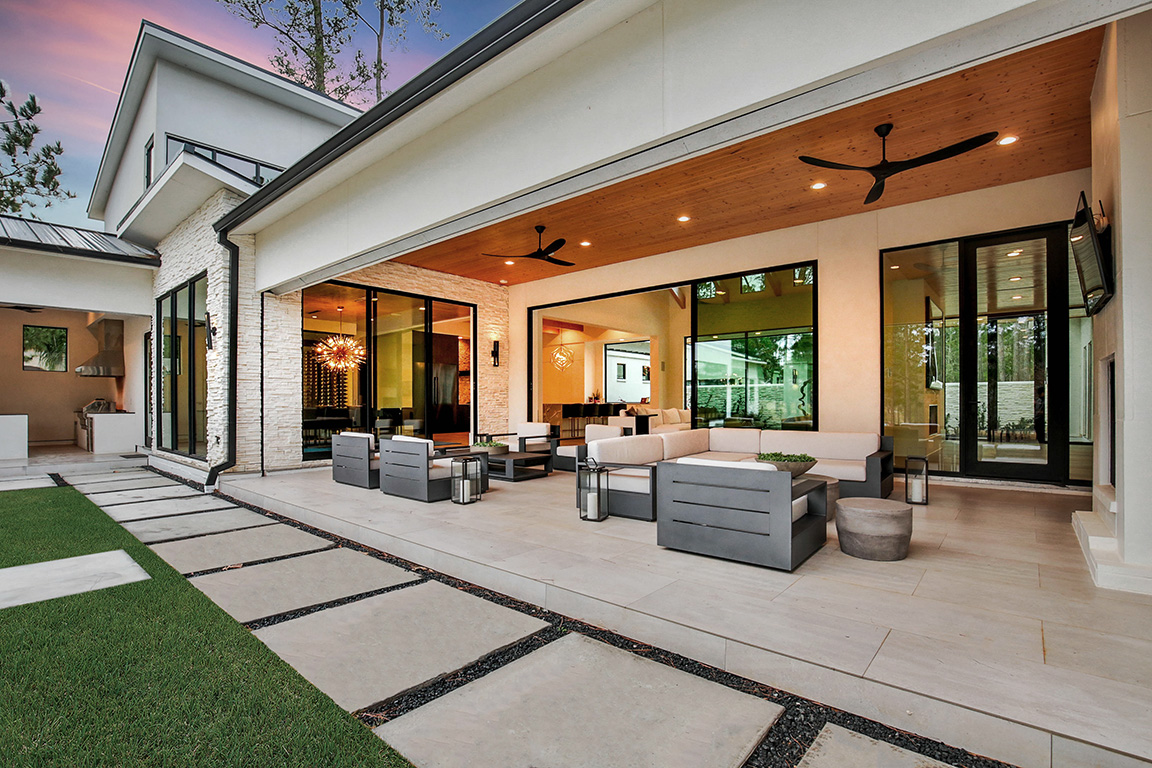 Tips For Creating An Inviting Outdoor Living Space